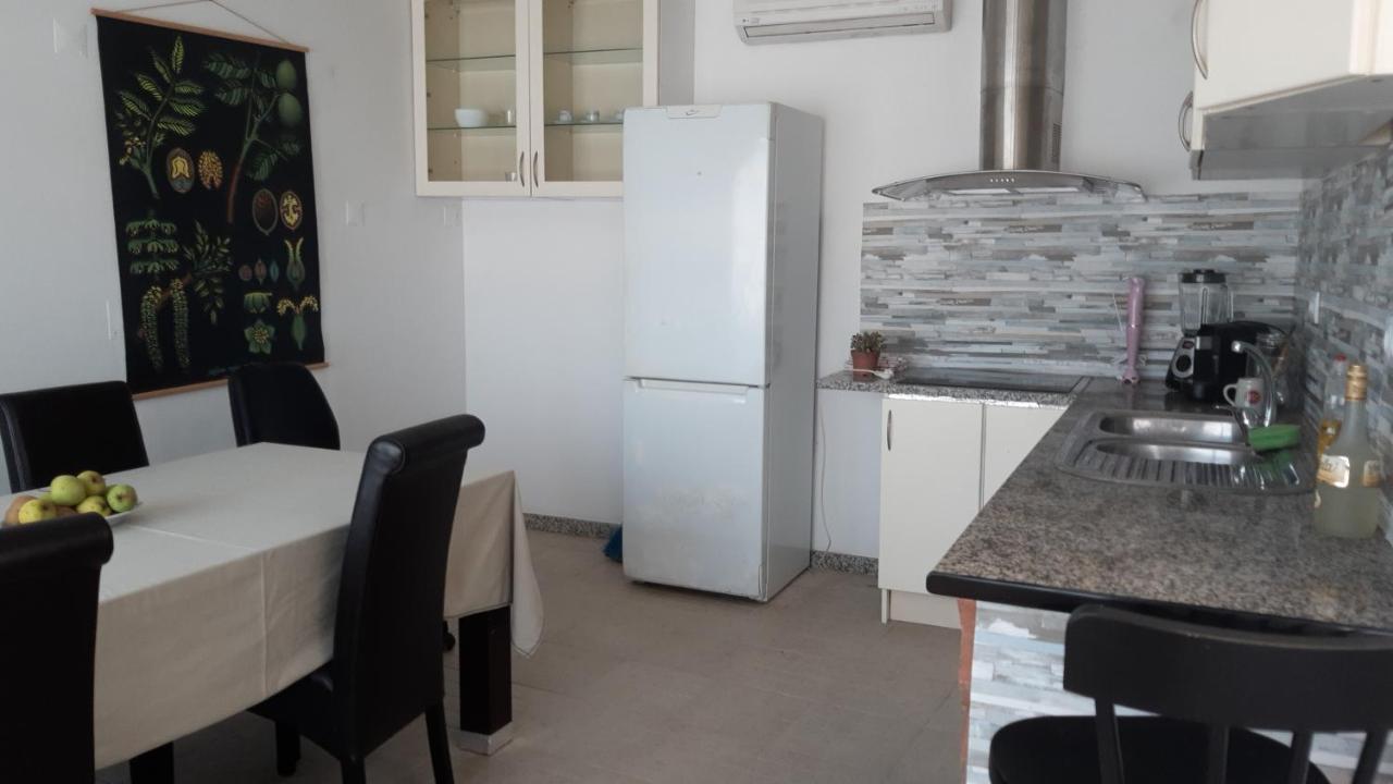 Impeccable 2-Bed House In Viana Do Castelo Villa Екстериор снимка